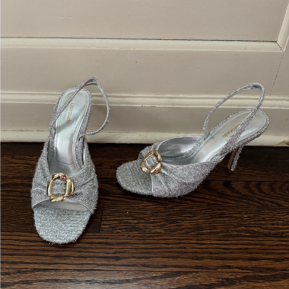 NEW Larroude Mayfair Sparkling Silver Tinsel Heels Size 9